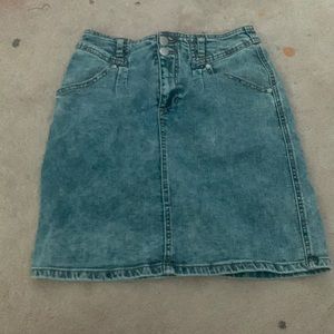 denim skirt